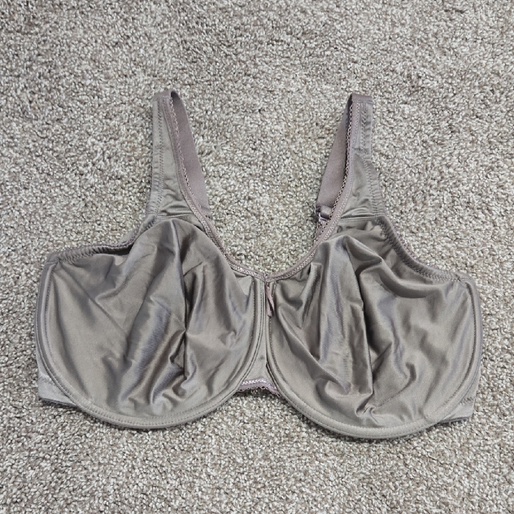 Full Coverage Underwire Bra in Taupe